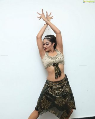 Delicious Desi Armpit