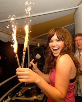 Mandy Moore - NYE At The Raleigh (31 December 2007)