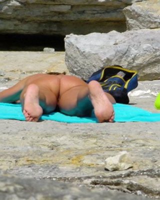 Nudist Felsen
 #97574357
