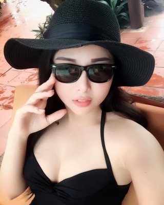 Asiatische Mädchen
 #105247433