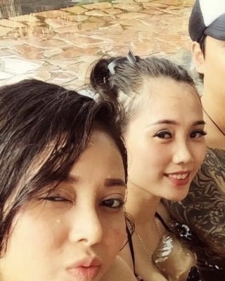 Asiatische Mädchen
 #105247435