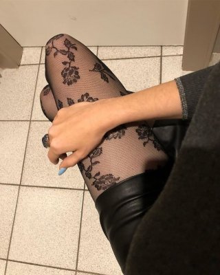 Todays Wank Target..Bangin Nylon Pussy Babe With Sexy Tongue