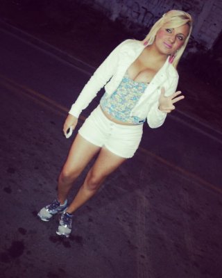 Eloisa deliciosamente rabuda
 #80720941