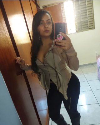 Eloisa deliciosamente rabuda
 #80720966