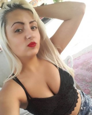 Eloisa deliciosamente rabuda
 #80720993