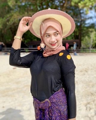 Tudung
 #90886776