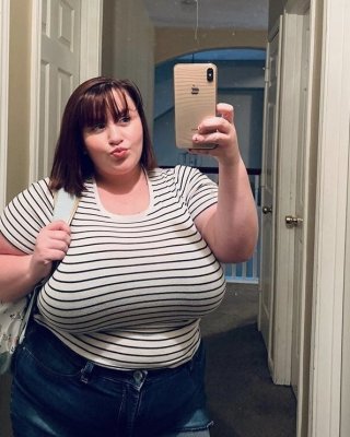 Bbw hottie melanie brunn
 #103489107