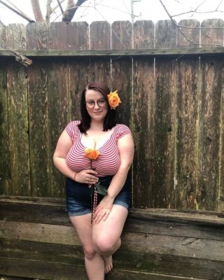 Bbw hottie melanie brunn
 #103489111