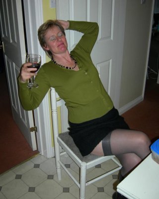 Kurzes blondes Haar Hausfrau marie
 #98546492