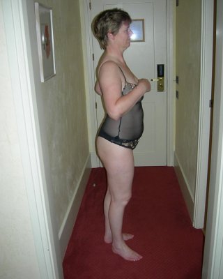 Kurzes blondes Haar Hausfrau marie
 #98546504