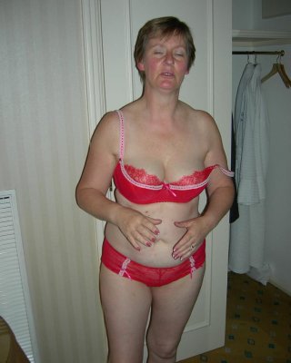 Kurzes blondes Haar Hausfrau marie
 #98546560