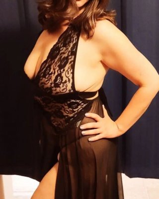Mrs. Bella Curves nackt #109103174
