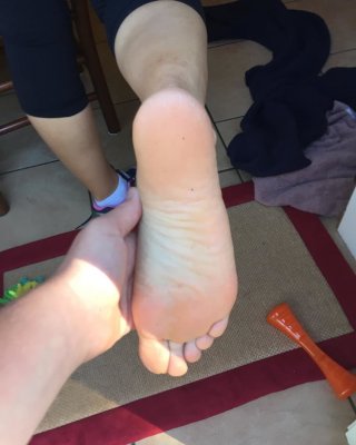 Heiße Füße #4
 #92923536