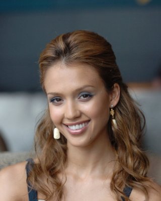 Celebrity Boobs - Jessica Alba