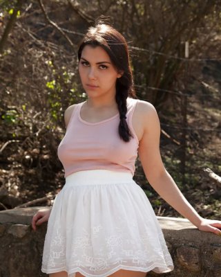 Valentina nappi
 #81811112