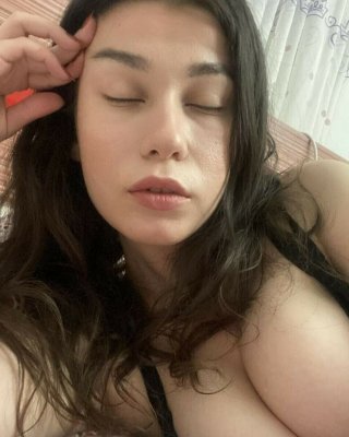 Cansu Cakal Nude