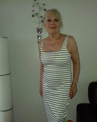 Vieja arrugada
 #89072580
