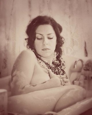 Danielle colby nackt baden
 #104893276
