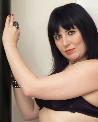 Meine Frau laura xx
 #89610444