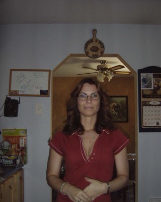 Sexy Milf posiert für ihren Mann
 #103105690