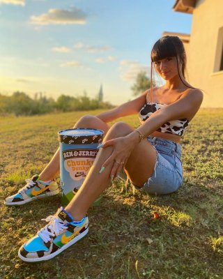 Lenna vivas
 #81564202