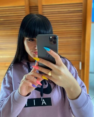 Lenna vivas
 #81564234