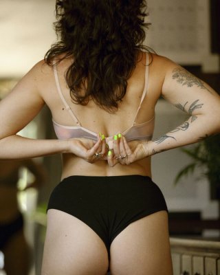 Florencecurious nackt #108647313