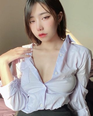 Nahaneulll nackt #109509646