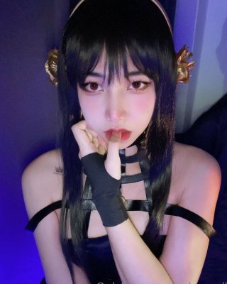 Nahaneulll nackt #109509655