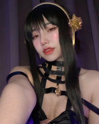Nahaneulll nackt #109509657
