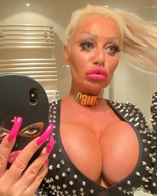 Sexy Bimbo 2