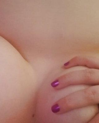 having A Lovely Chat With A Friend..... Milf Bored Housewife