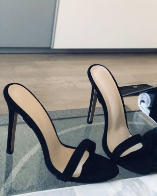 TS in Nylons, High Heels, Foot Play, Women Foot Gr38, TS #98506252
