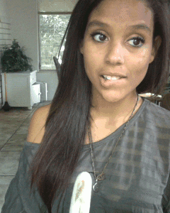 Küken lieben ihr Spielzeug
 #101504752