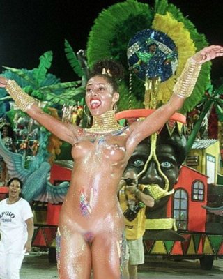 Porno er va xotin oz sevgilisi sorish Bog uzugi tepasida porno korsatildi.