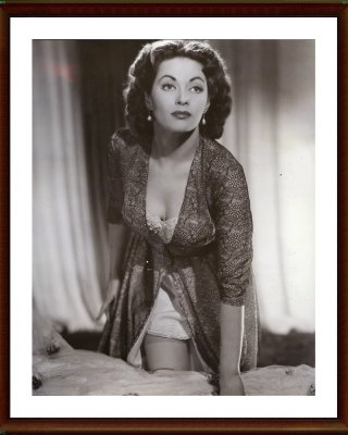 Yvone Decarlo Porno - A1NYC Betty Page or Yvonne De Carlo Who is Who Porn Pictures, XXX Photos,  Sex Images #3811761 - PICTOA