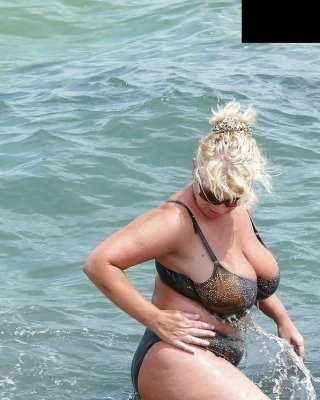 Big Tit Granny On Beach - Granny big boobs beach Porn Pictures, XXX Photos, Sex Images #4015354 -  PICTOA