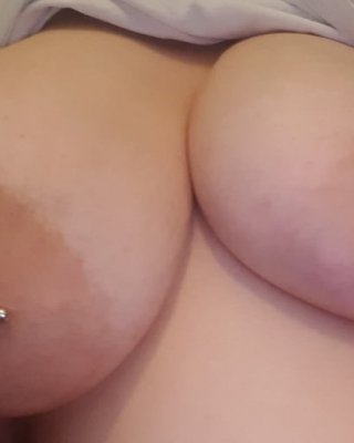 Bobbs von meiner sub gf
 #101841163