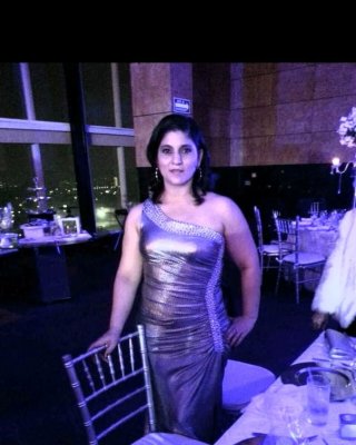 Bbw rasierte Frau rica mama infiel culona piernuda depilada
 #81375758
