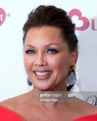 Vanessa Williams Hot