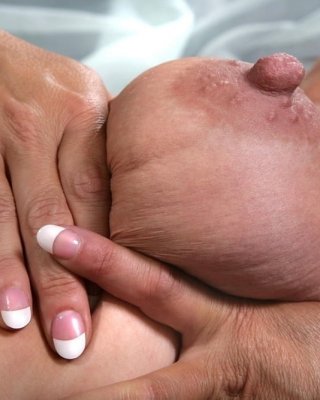 Bevorzugte große Nippel Oma
 #87349581