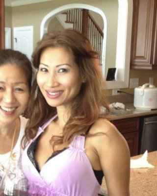 HOT Asian Trophy Wife From Bangkok Living in North Carolina Porn  