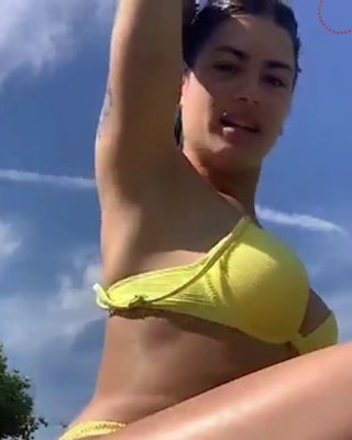 バスト ブラジャー ライブ フェイスブック ローマ人
 #90755212