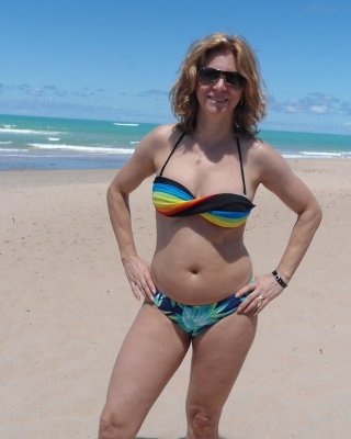 Wanking Bikini Milfs Mix