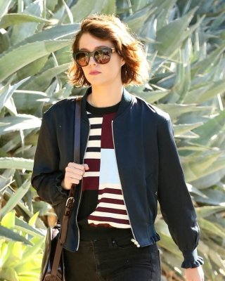 Mary elizabeth winstead begehrlichkeiten box
 #81163988