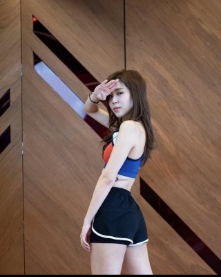Sexy asiatisch für Sie erniedrigen oder Tribut
 #90299343