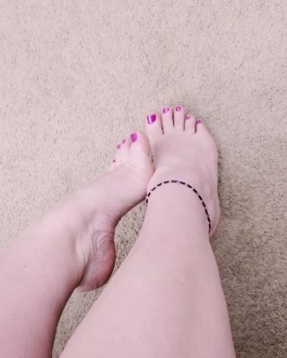 Weekly roundup bored housewife milf legs ass tits tease #106916901