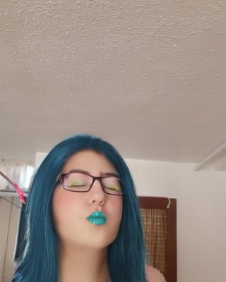 Saskia
 #94018178