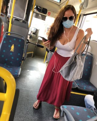 Huge Tits In Frankfurter Bus Line 39