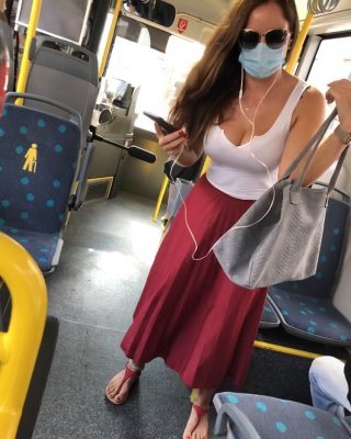 Huge Tits In Frankfurter Bus Line 39